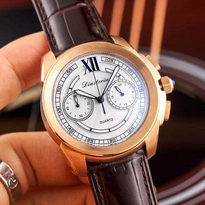 Chronograph functionality meets timeless elegance – the perfect accessory